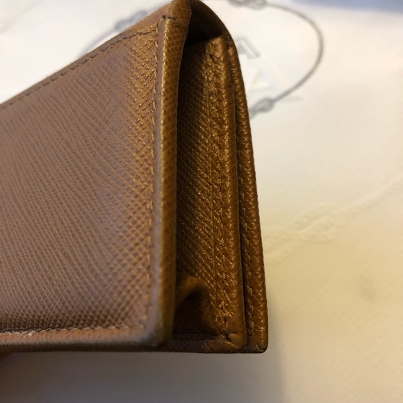 Prada Wallet - Picture 2 of 8